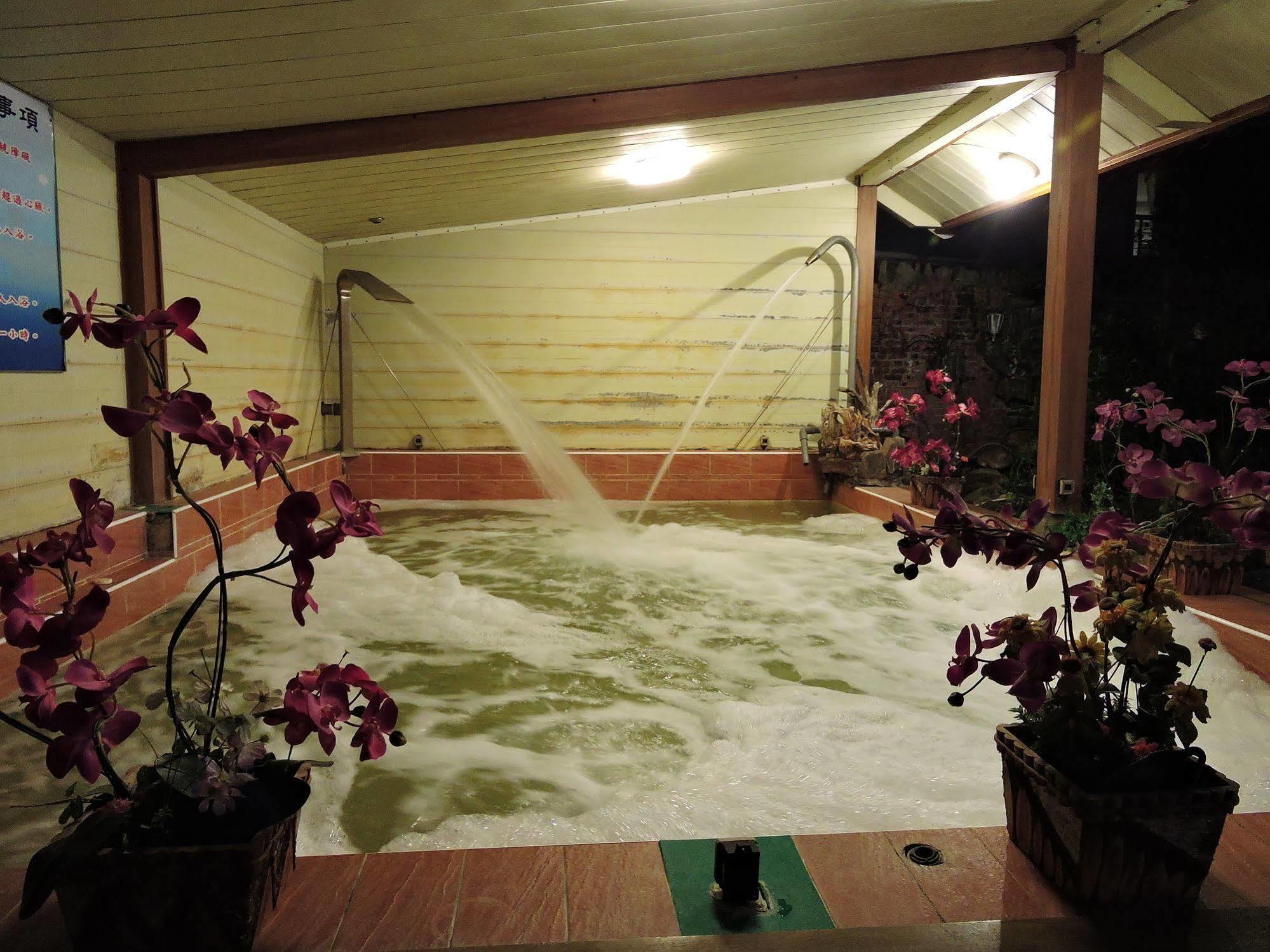 Longchi Hot-Spring Hotel Jiaoxi Exterior foto